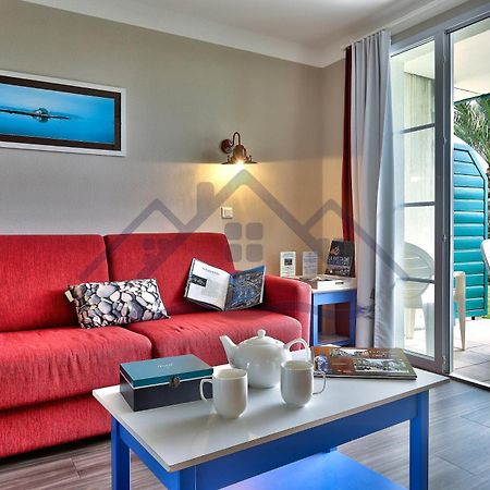 Localise - A06 - Entierement De Plain-Pied Avec Petite Vue Mer - Donnant Sur La Piscine Et Le Jardin - Wifi Inclus - Draps Inclus - Guilvinec Extérieur photo