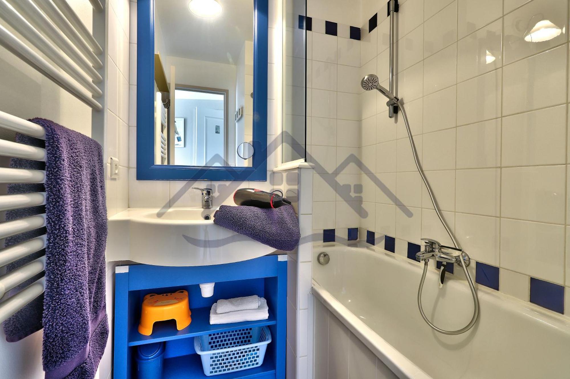 Localise - A06 - Entierement De Plain-Pied Avec Petite Vue Mer - Donnant Sur La Piscine Et Le Jardin - Wifi Inclus - Draps Inclus - Guilvinec Extérieur photo