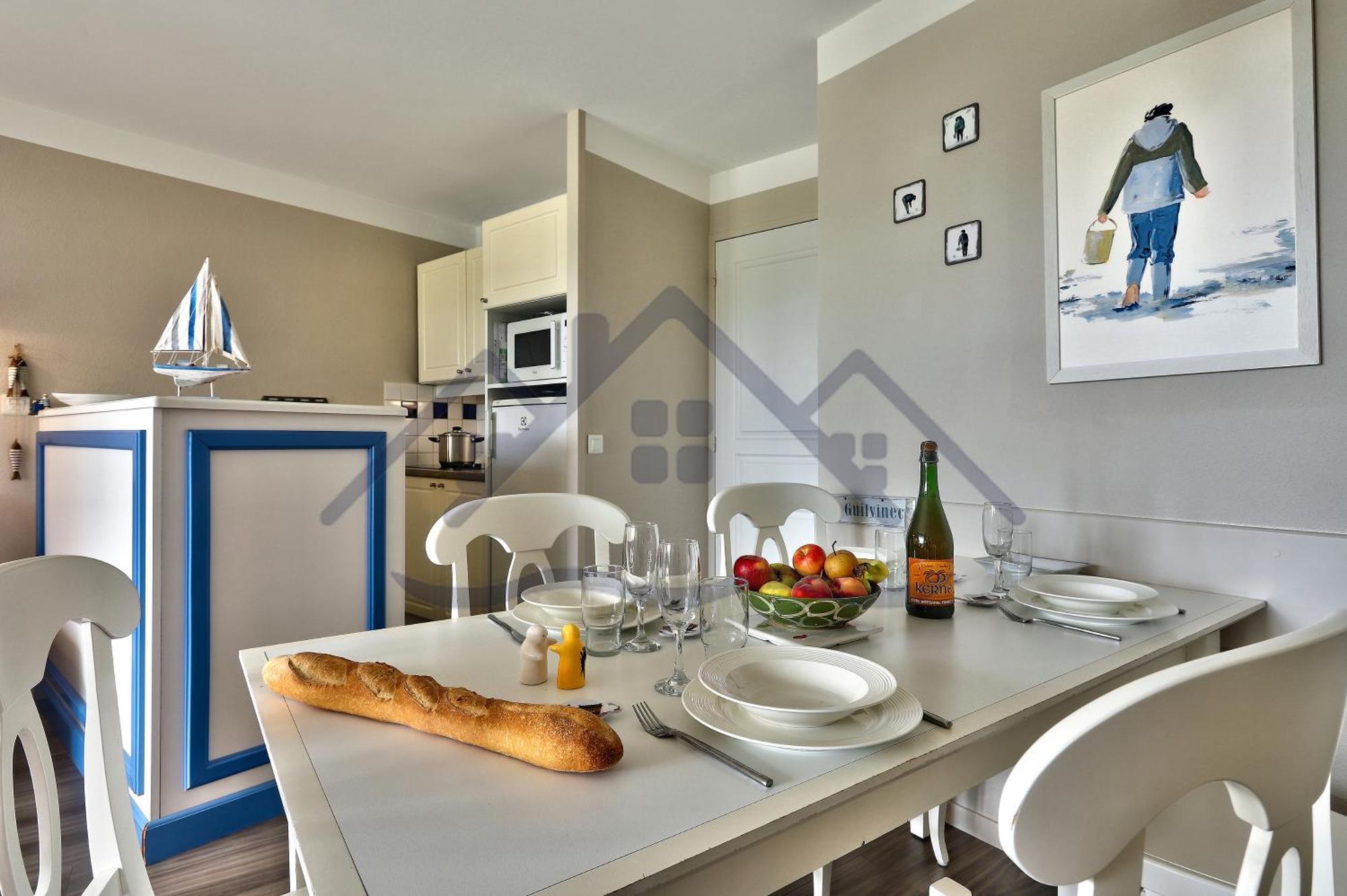 Localise - A06 - Entierement De Plain-Pied Avec Petite Vue Mer - Donnant Sur La Piscine Et Le Jardin - Wifi Inclus - Draps Inclus - Guilvinec Extérieur photo